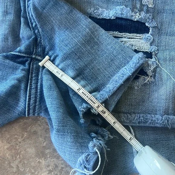 Judy Blue Women's Ripped Jean Shorts - Light Blue - Picture 5 of 5